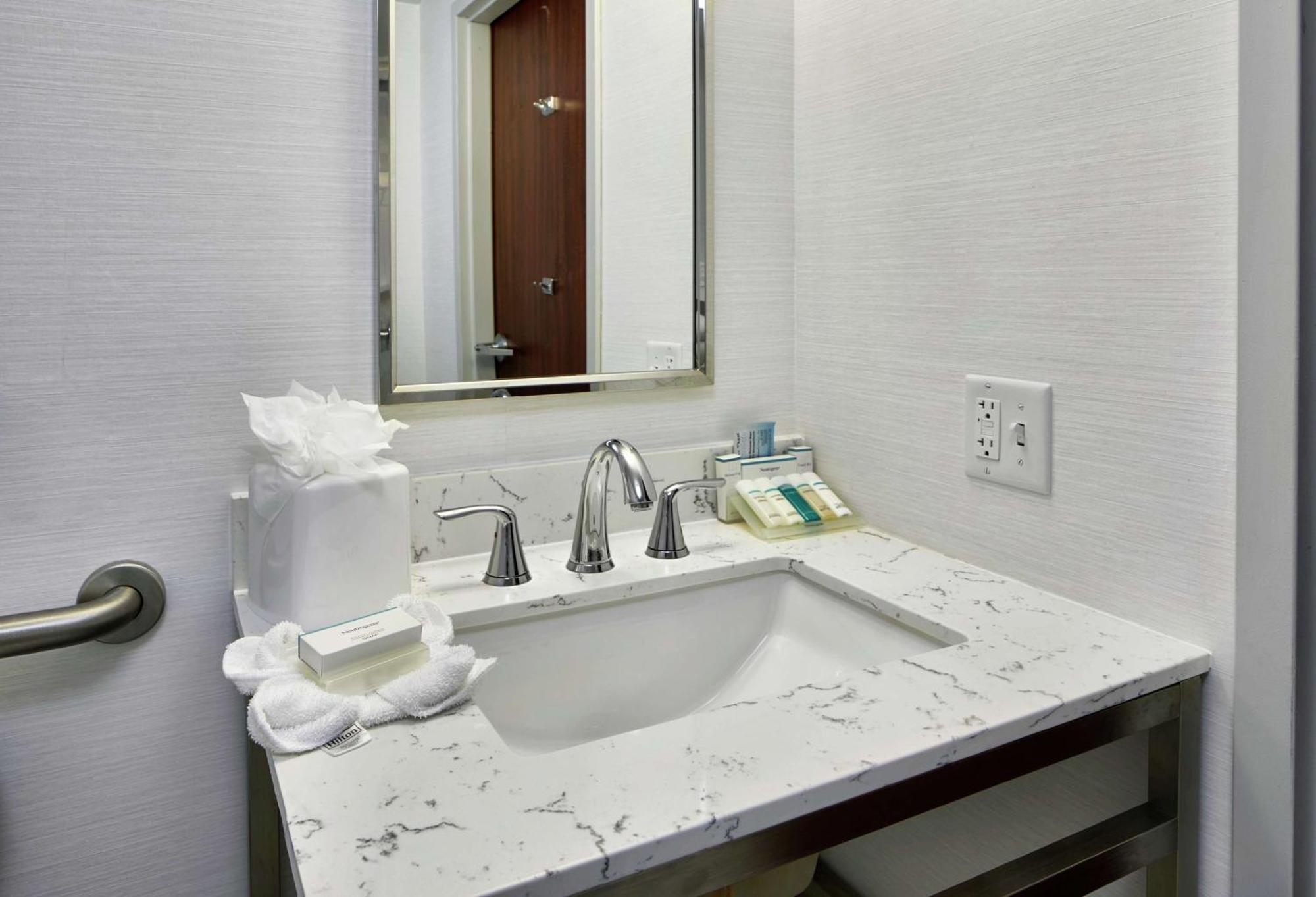 Hilton Garden Inn Columbus/Polaris Екстер'єр фото